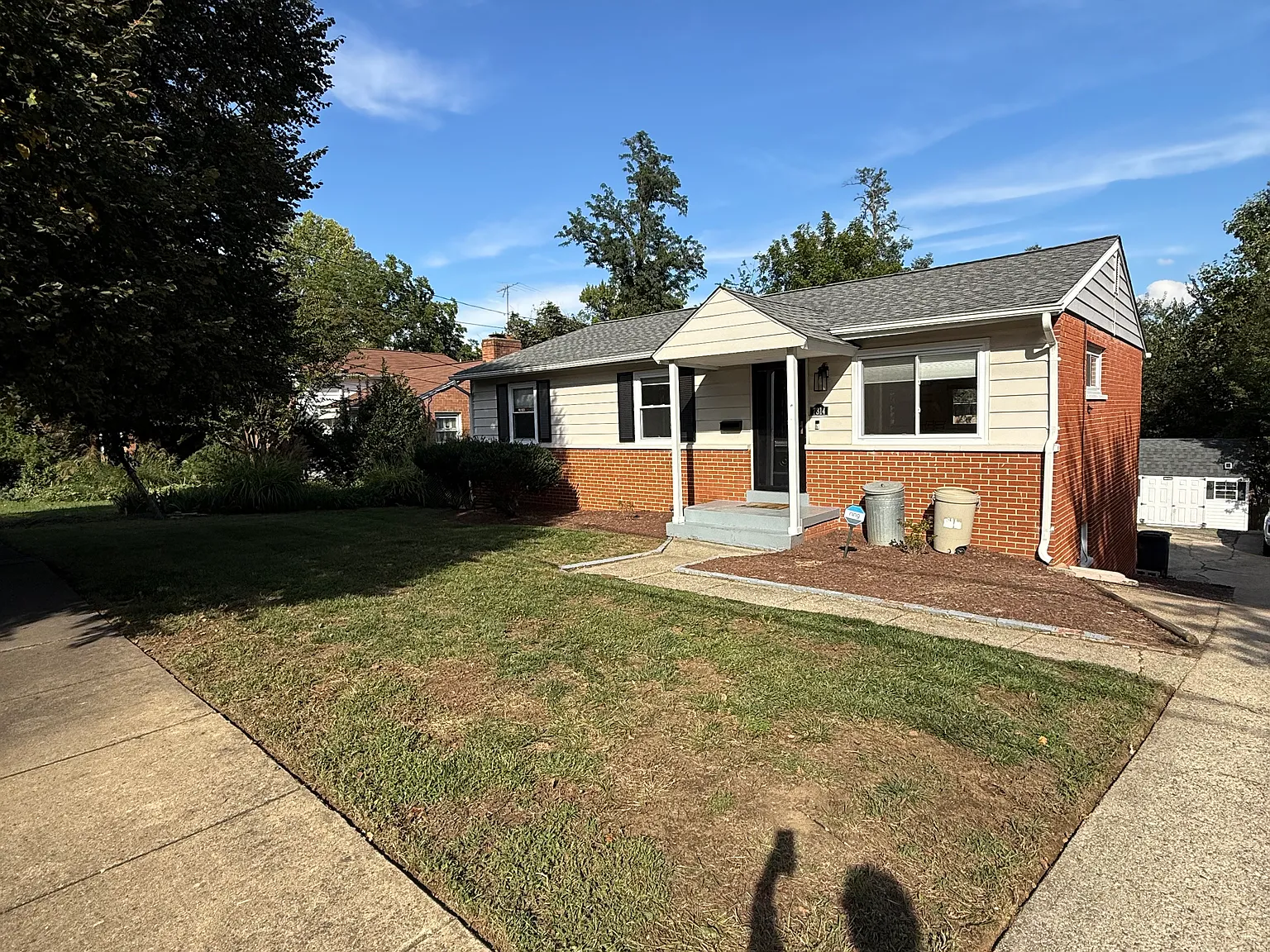 3 bed, 1.5 bath, 1904 sqft, $2,600 — Photo 1