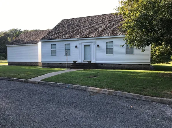 21746 Troon Ln, Siloam Springs, AR 72761