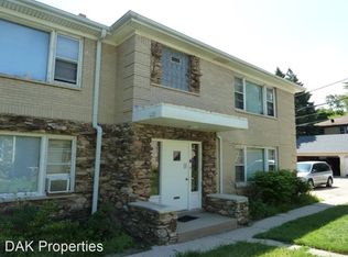 1231 E Singer Cir #5, Milwaukee, WI 53212