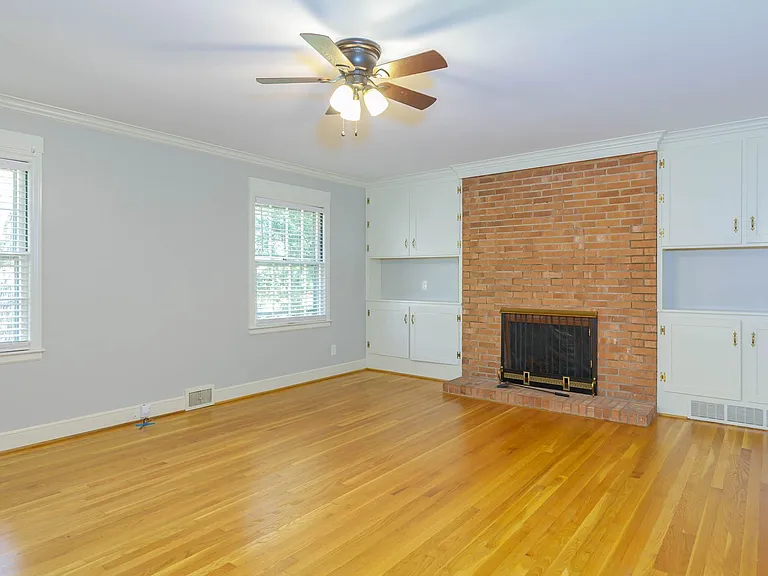 608 Candlewood Dr — Photo 15
