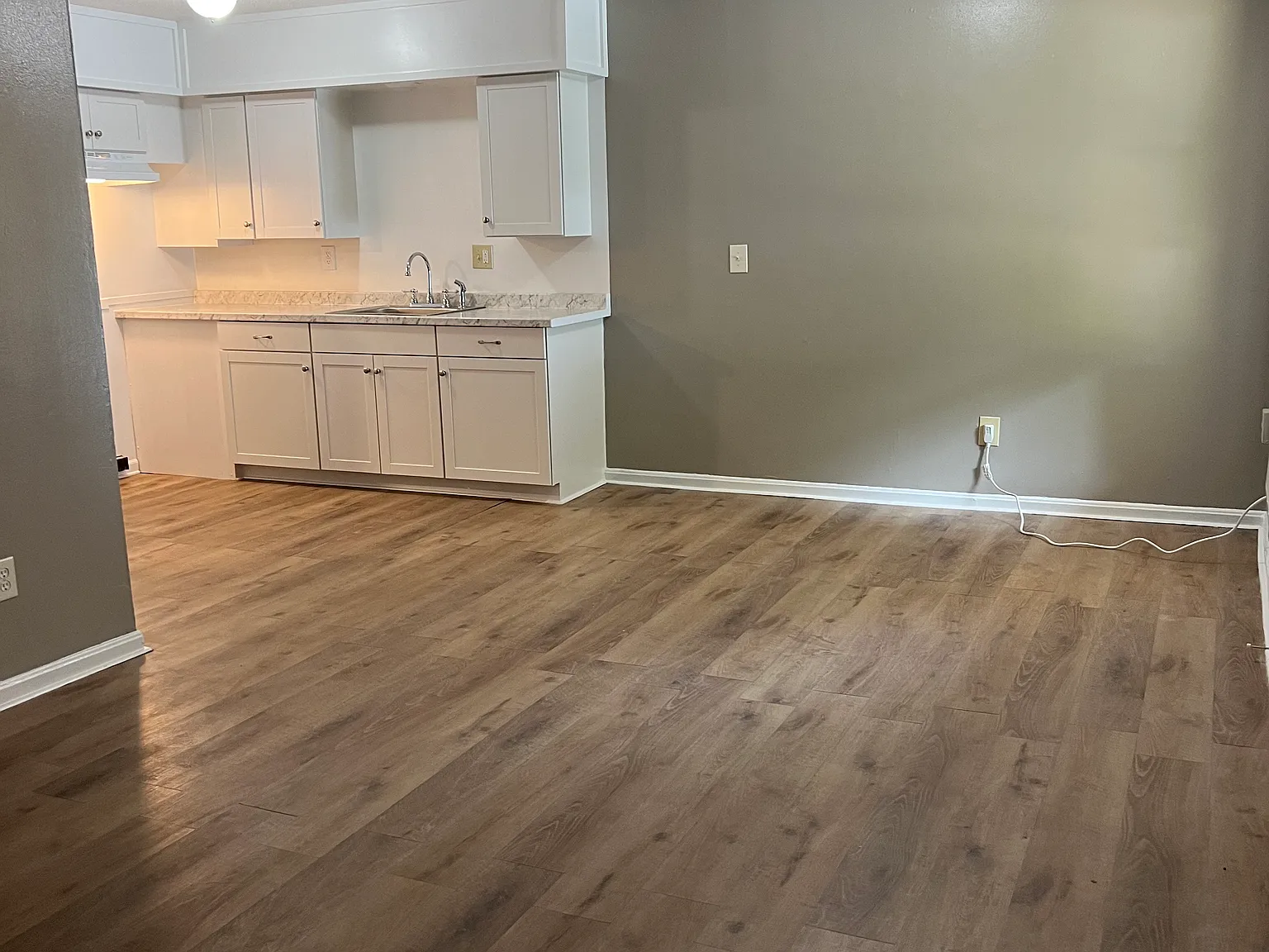 2 bed, 770 sqft, $825 — Photo 3