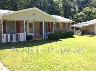 8890 London Ct, Jonesboro, GA 30238