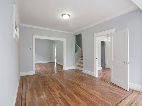 5th image of 819 Logan Ave