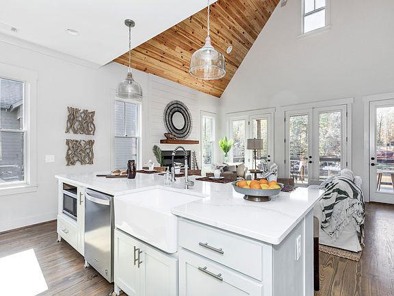 3rd image of 54 Landing Ln Lot 14