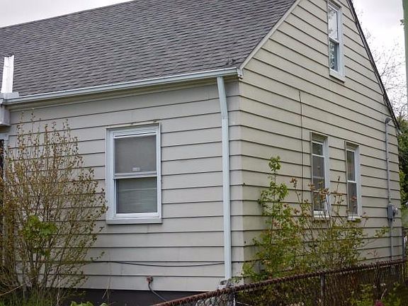 5th image of 3123 W 71st St