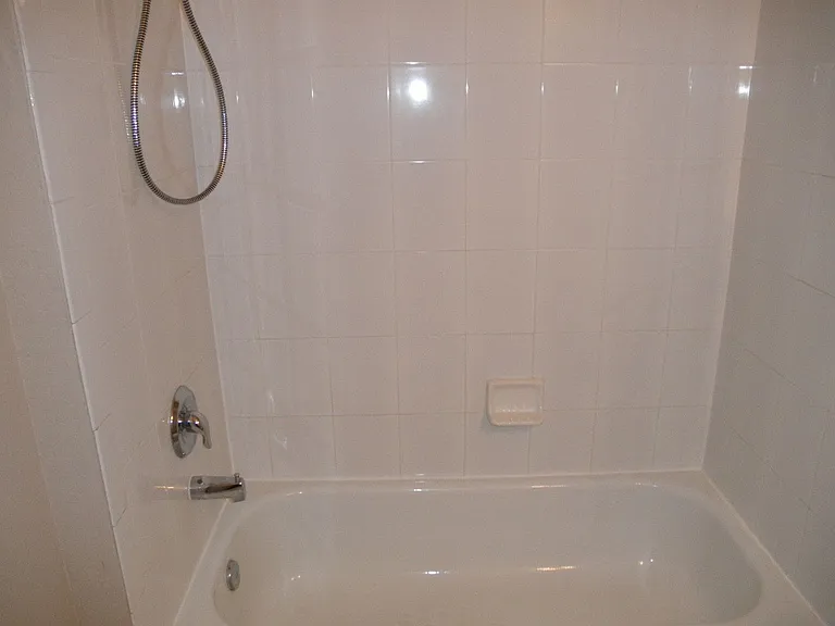 894 Pipers Cay Dr — Photo 13