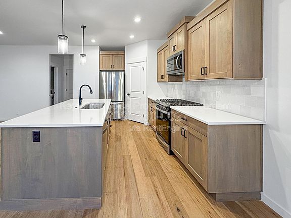 3rd image of 6346 S Rohanna Way