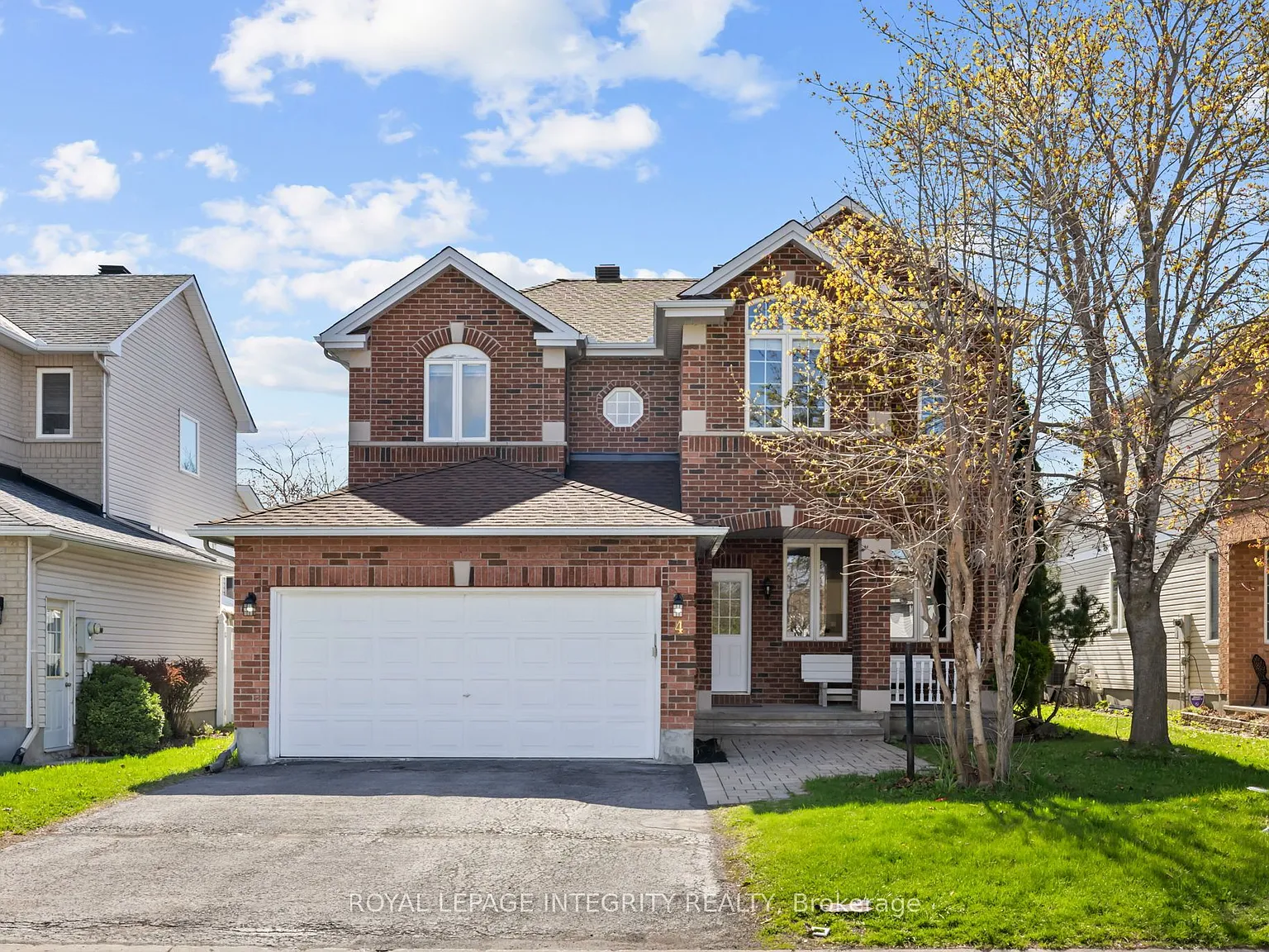 4 bed, $3,200 — Photo 1