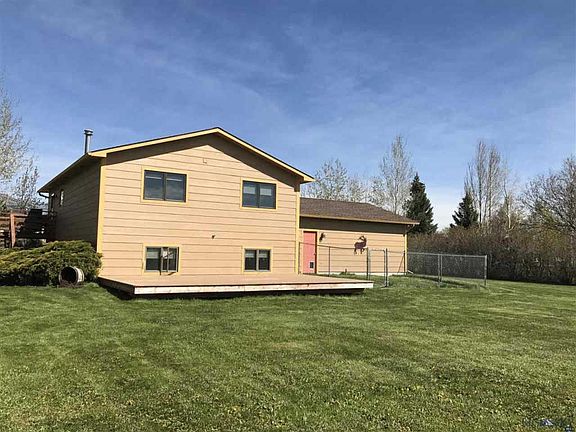 2nd image of 2419 Bluebell Ave