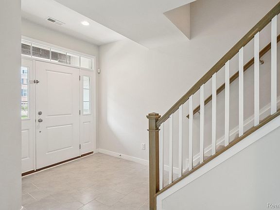 3rd image of 2845 Hardwick Rd