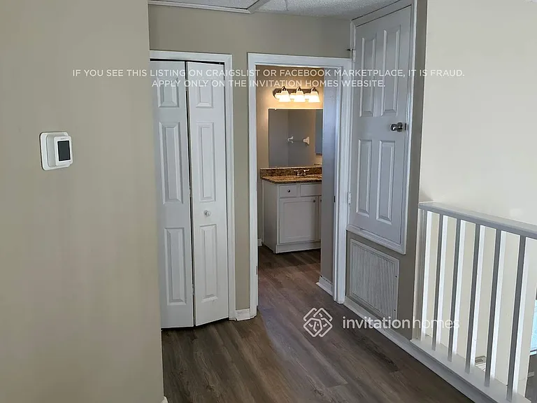 427 Symphony Pl — Photo 12