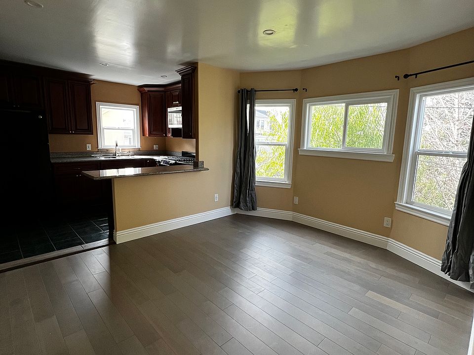 1st image of 879 32nd St APT D