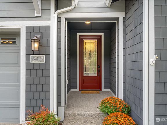 5th image of 14407 Knoll Park Drive E