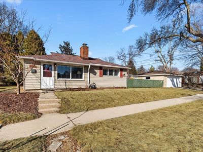 8330 West Auer AVENUE, Milwaukee, WI, 53222