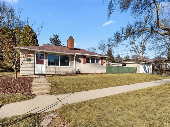 8330 West Auer AVENUE, Milwaukee, WI 53222