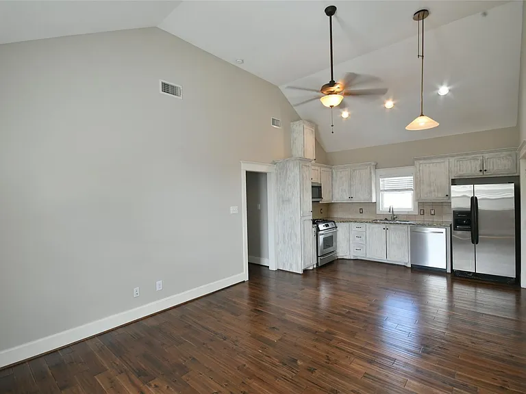 536 Columbia St #A — Photo 1