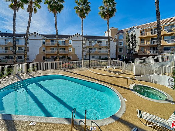 3rd image of 4750 Street #1322