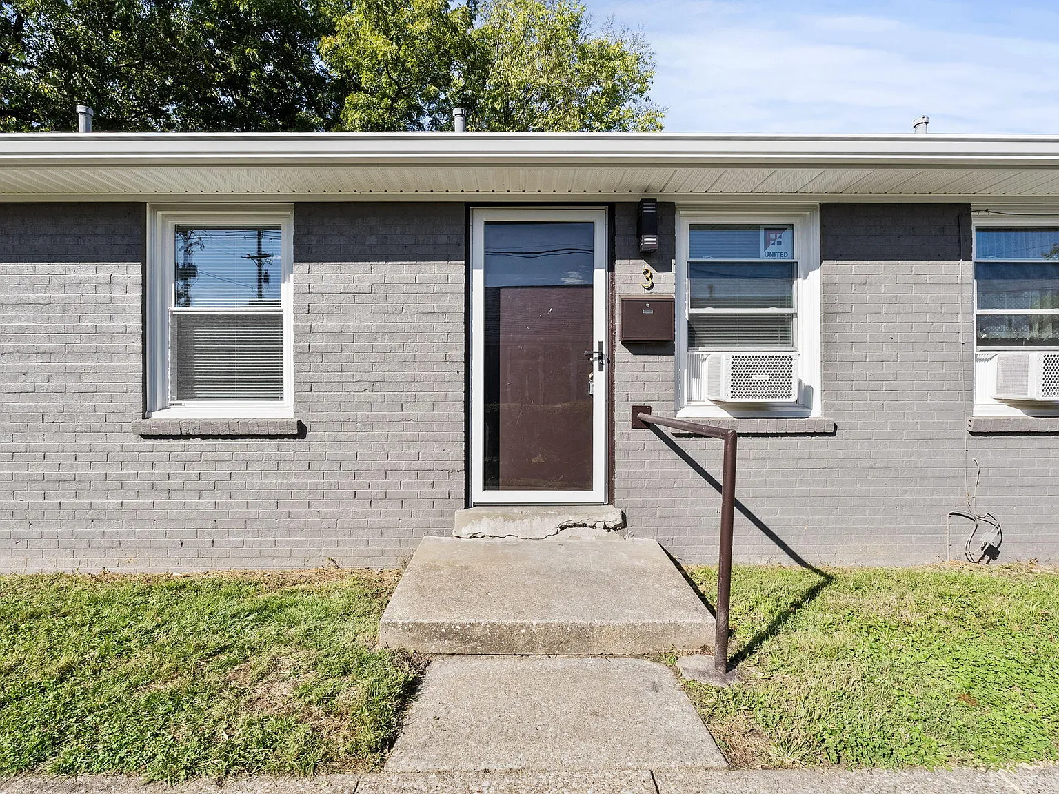1 bed, 1.0 bath, 505 sqft, $895 — Photo 2