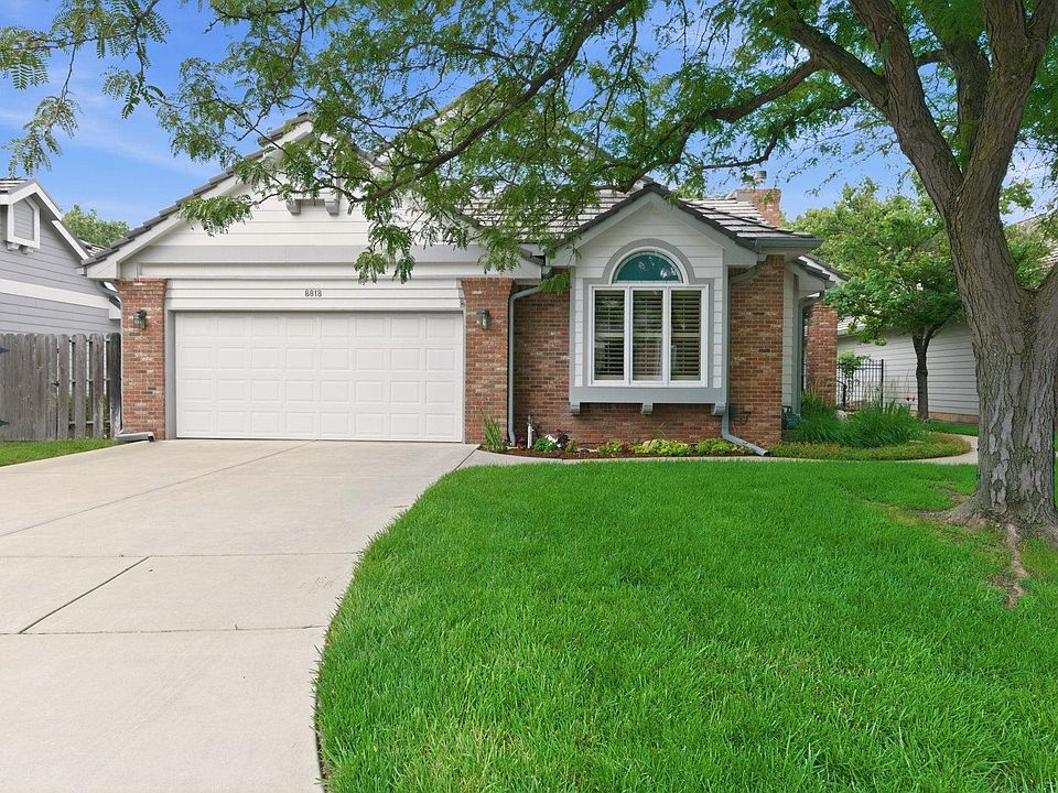 1st image of 8818 E Bradford Cir