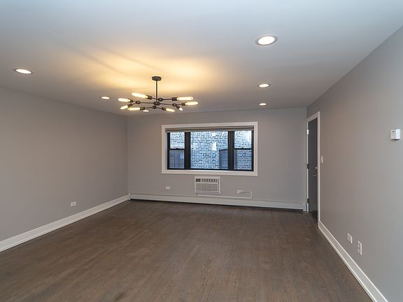 4th image of 6331 N Magnolia Ave #203