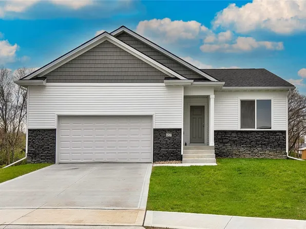 657 Pine Ave, Norwalk, IA 50211