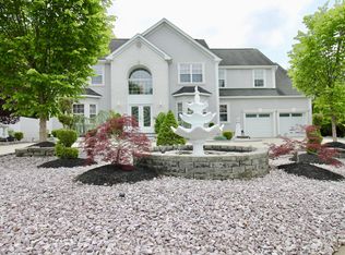 11 Arboretum Dr, Jackson, NJ