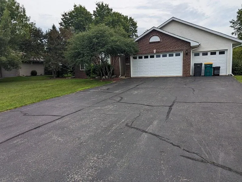 Building Photo - 10617 Chicory Ridge Way