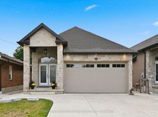 305 Caledon Ave, Hamilton, ON L9C3C9