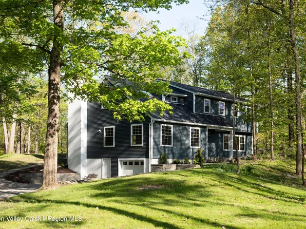 41 Meddaugh Road, Pleasant Valley, NY 12569