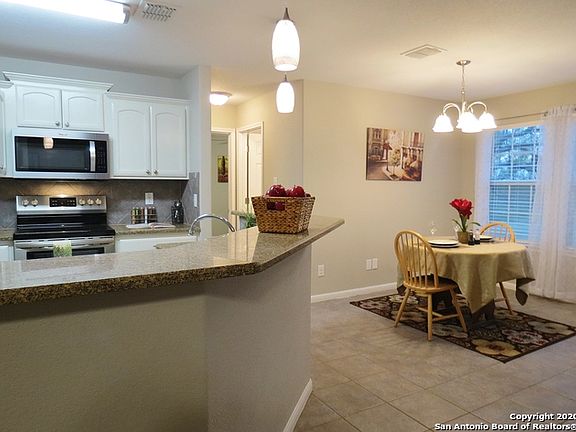 5th image of 206 Shamrock Dr