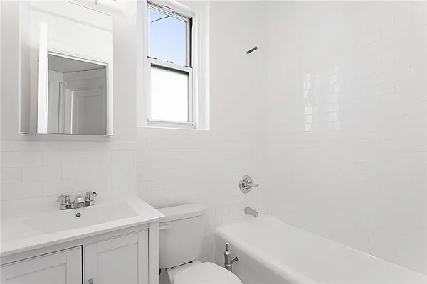 Rented by Maz Group NY | media 7