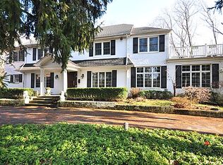 110 Wood Ln, Woodmere, NY