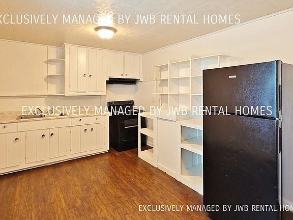 3rd image of 8959 Adams Ave