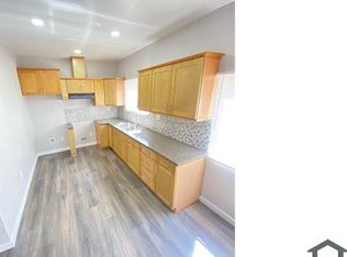6434 S Van Ness Ave, Los Angeles, CA 90047
