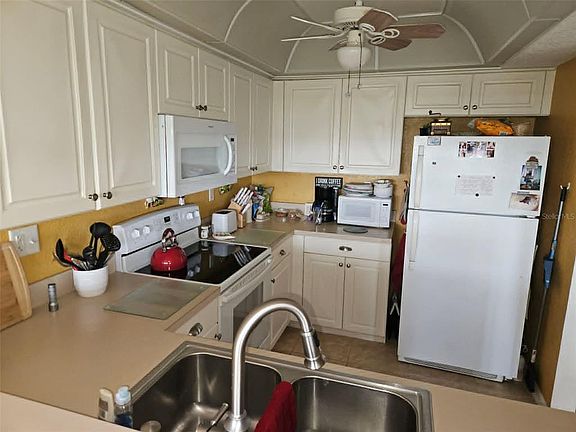 4th image of 23465 Harborview Rd APT 245