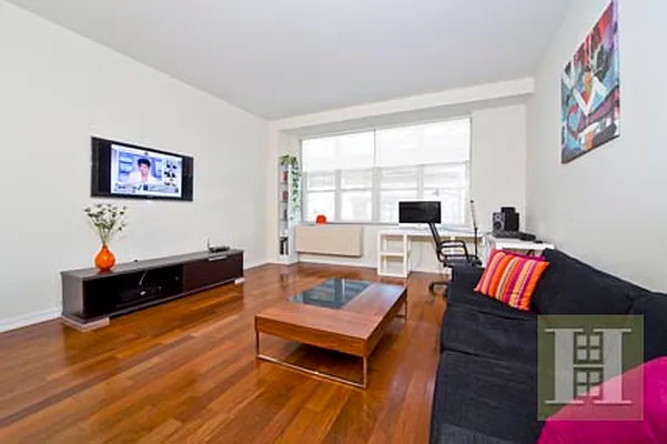 Rented by Halstead Real Estate | media 16