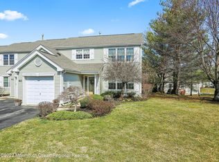 40 Hemlock Way, Freehold, NJ 07728