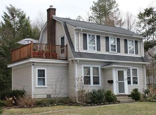 10 Ridgefield Rd, Wayland, MA 01778