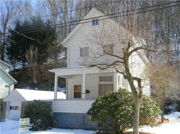 125 Clarks Pike Rd, Creighton, PA 15030