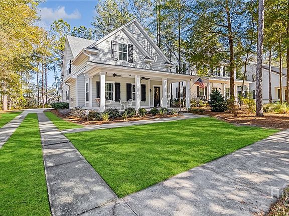 3rd image of 145 Blackjack Oak Drive E