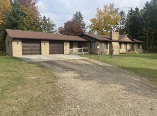 25 E Frenchline Rd, Sandusky, MI 48471