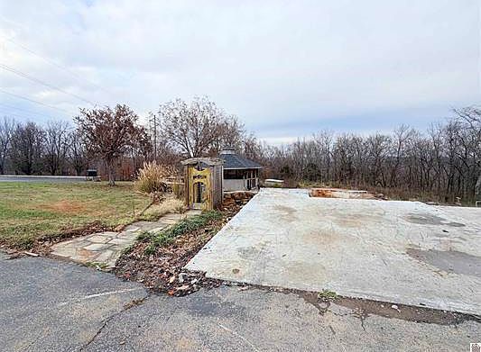 4th image of 109 Briarwood Dr