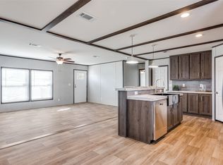 175 Cedar Dr, Azle, TX 76020