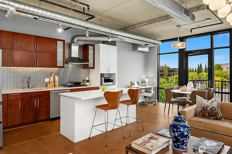 3rd image of 2720 3rd Avenue #405