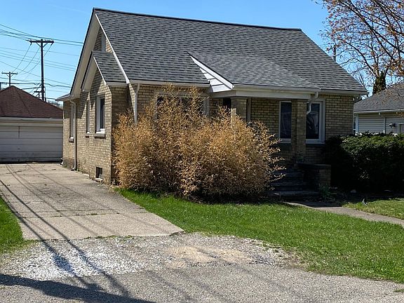 2nd image of 31 Forthton Dr