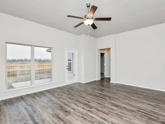 2nd image of 105 New Dawn Trl