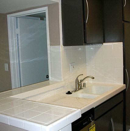 3rd image of 18307 Burbank Blvd Unit 222