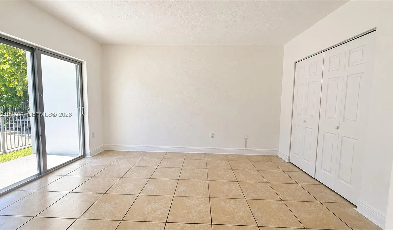 Acquastrada Condo — Photo 4