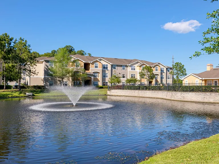 Ryan Oaks Apartments — Photo 8