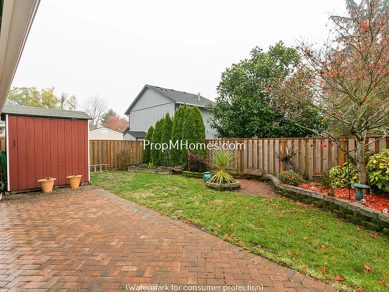 22340 SW Nottingham Ct — Photo 23